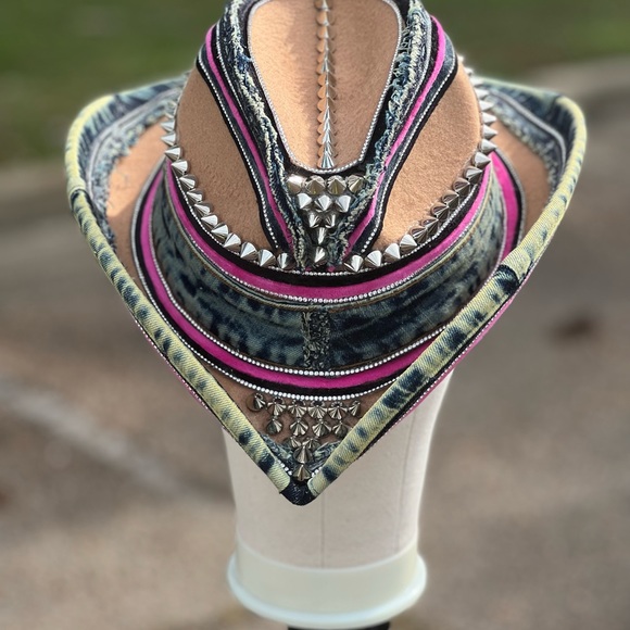 Ready For It All Cowboy Hat - Picture 4 of 6